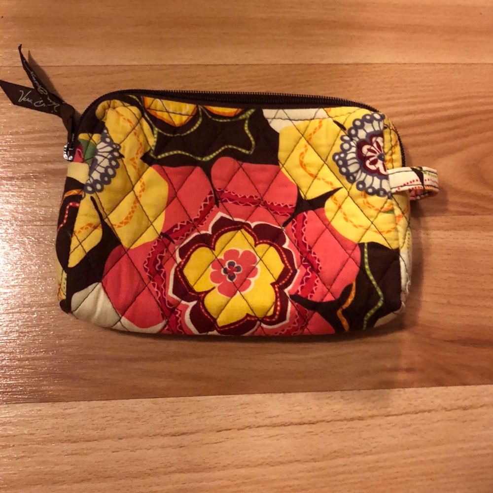 Vera Bradley medium makeup bag
